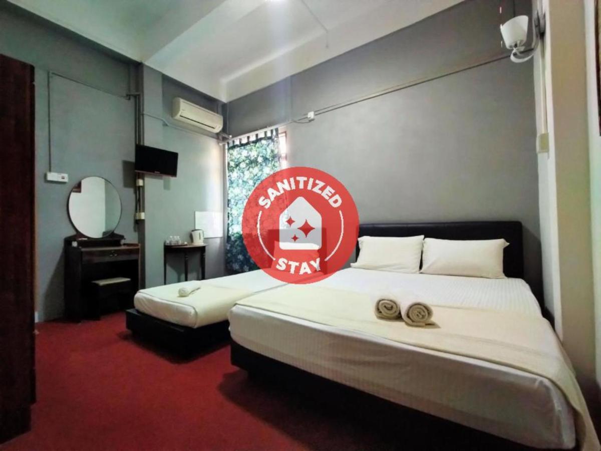 SPOT ON 89994 Rz Gold Hotel Kuala Kerai Exterior foto